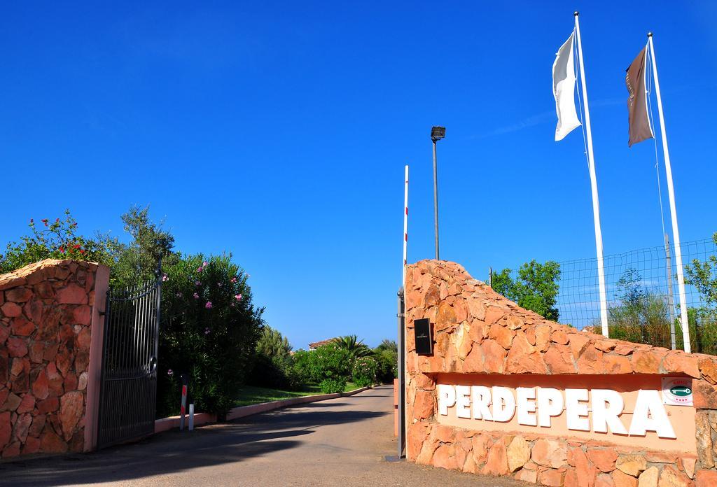 Perdepera Resort Cardedu Exteriör bild